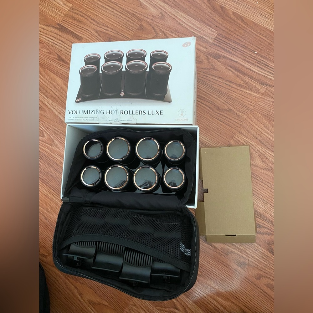 T3 Volumizing Hot Rollers Luxe Set with box and bag